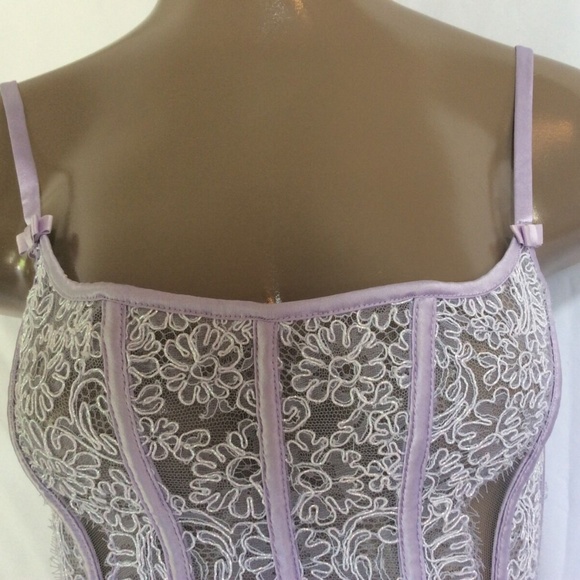 Victoria's Secret DESIGNER COLLECTION Lingerie - Picture 3 of 8